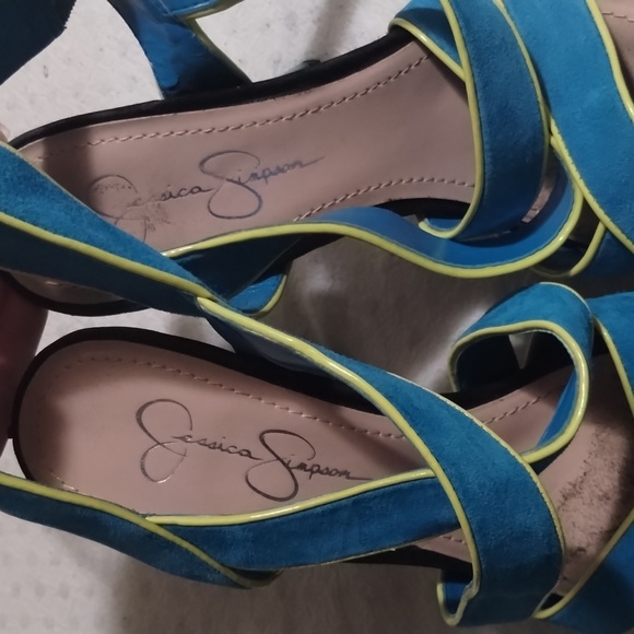 Jessica Simpson turquoise heels - Picture 7 of 9